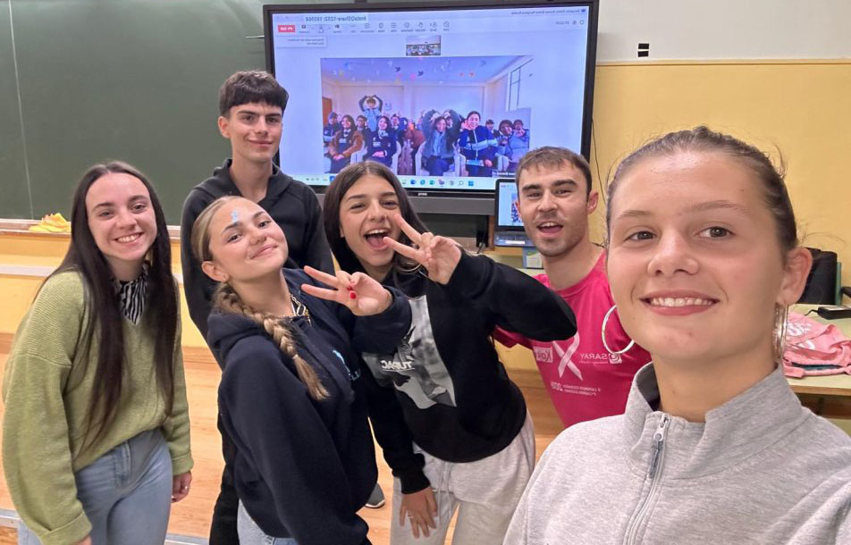 Primeros encuentros transoceánicos entre jóvenes